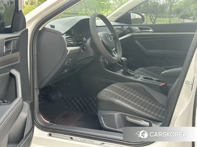 Volkswagen Lavida id 4307483 из Китая 14