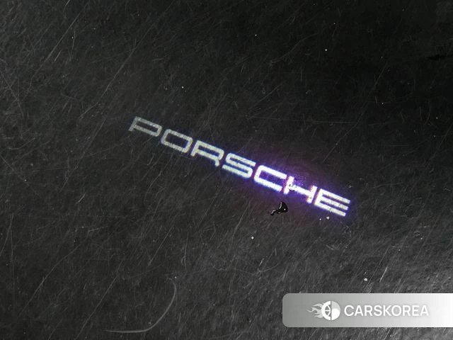 Porsche 911(992) id 4501385 из Кореи 18