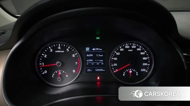 Kia Stonic id 4521063 из Кореи 31