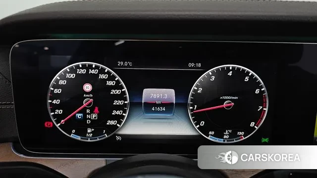 Mercedes-Benz E-Class W213 id 3013708 из Кореи 18