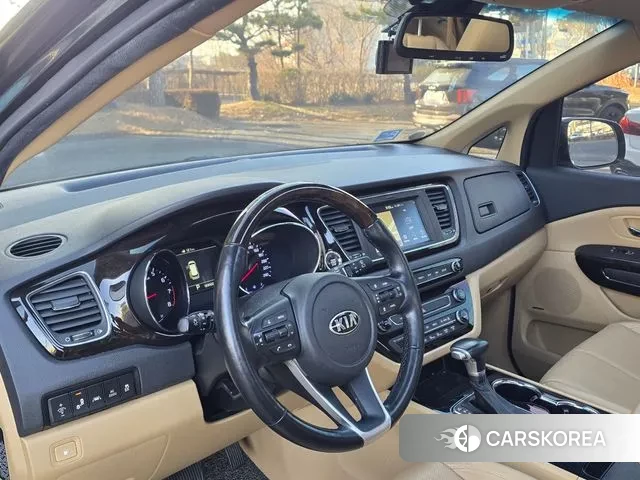 Kia The New Carnival id 3681946 из Кореи 18