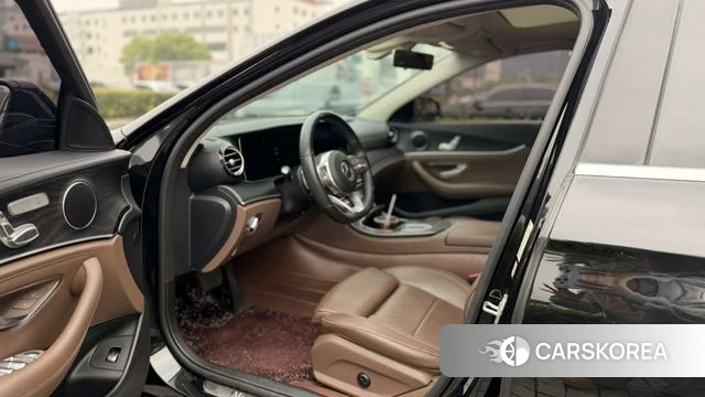 Mercedes-Benz E-class id 4241165 из Китая 14