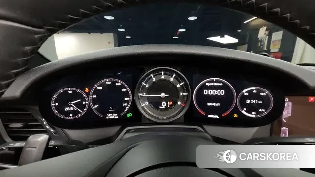 Porsche 911(992) id 3012943 из Кореи 18