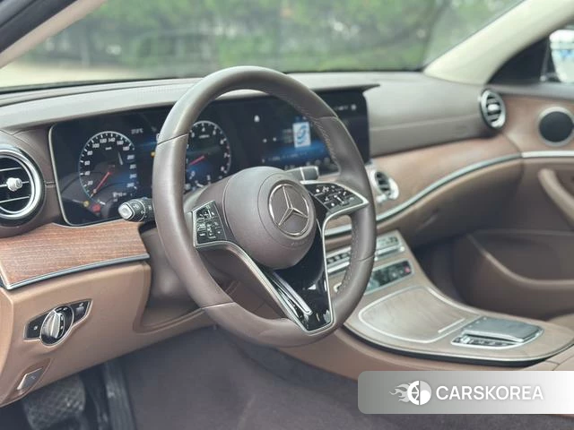 Mercedes-Benz E-class id 4393247 из Китая 43