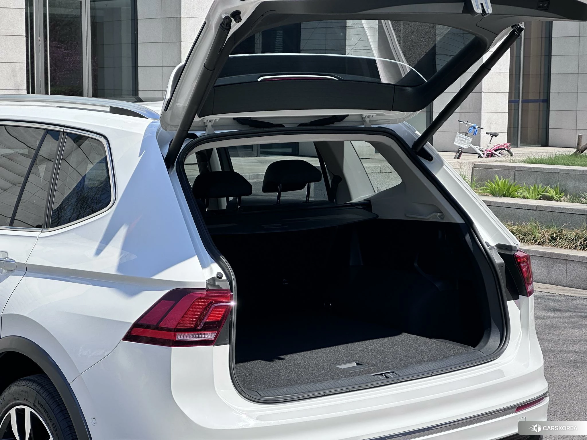 Volkswagen Tiguan L id 4513943 из Китая 22