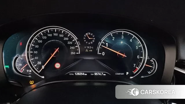 BMW 5 Series (G30) id 3345189 из Кореи 18