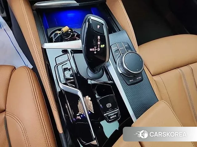 BMW 5 Series (G30) id 3427167 из Кореи 17