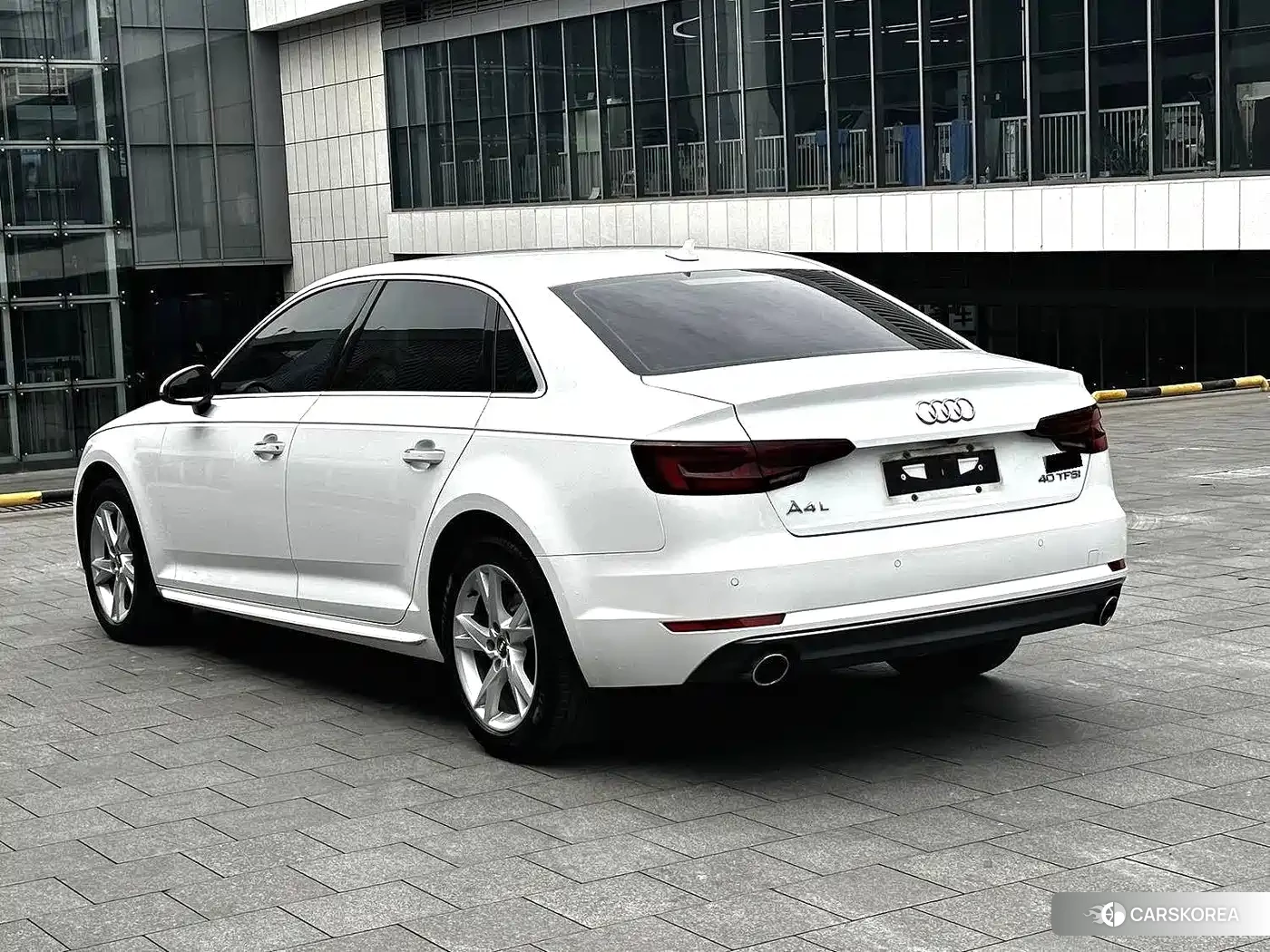 Audi A4L id 4659926 из Китая 8