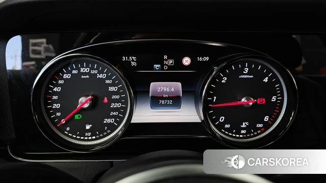 Mercedes-Benz E-Class W213 id 4496540 из Кореи 30