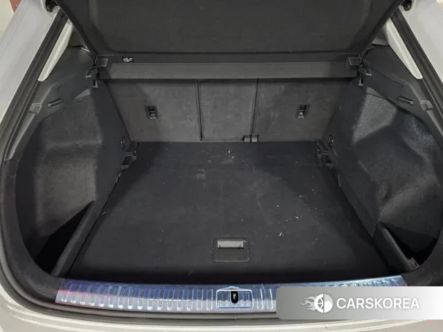 Audi Q3 (F3) id 3776767 из Кореи 14