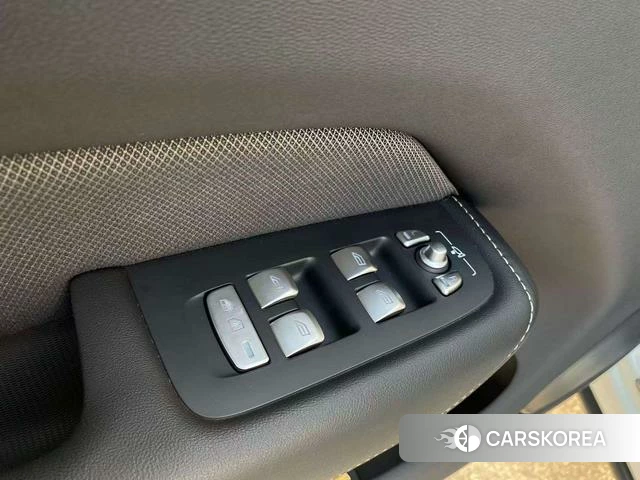 Volvo XC60 PHEV id 4216284 из Китая 20