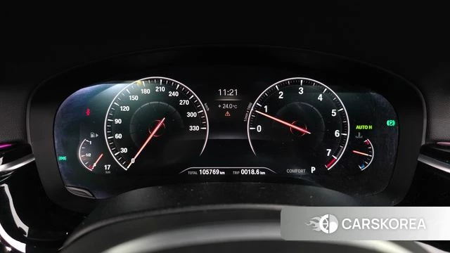BMW 5 Series (G30) id 4447352 из Кореи 31