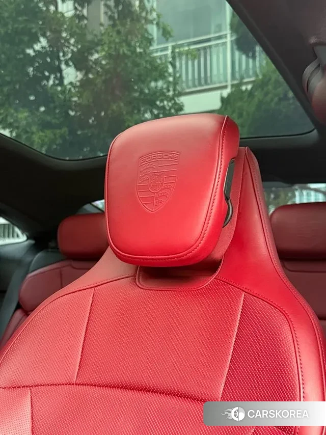 Porsche Taycan id 3230722 из Кореи 10