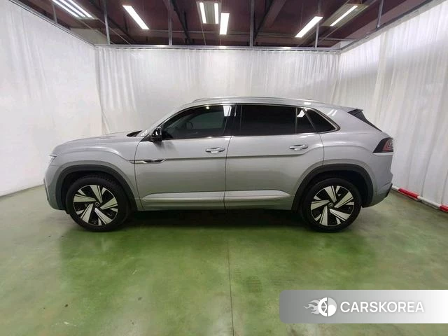 Volkswagen Tourang id 4219296 из Китая 18