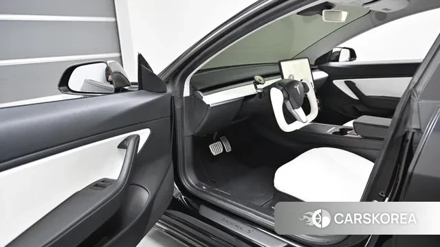 Tesla Model 3 id 3373766 из Кореи 18