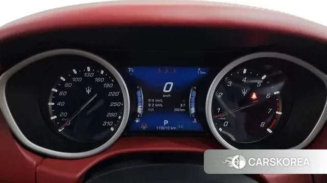 Maserati Ghibli id 3672926 из Кореи 18