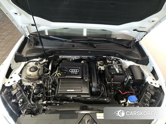 Audi Q2L id 4261316 из Китая 12