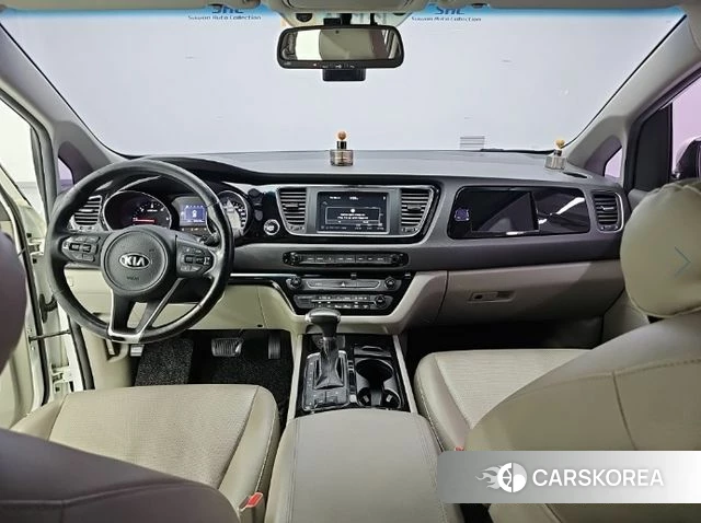 Kia All New Carnival id 4600120 из Кореи 17