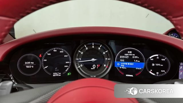 Porsche 911(992) id 4180006 из Кореи 18