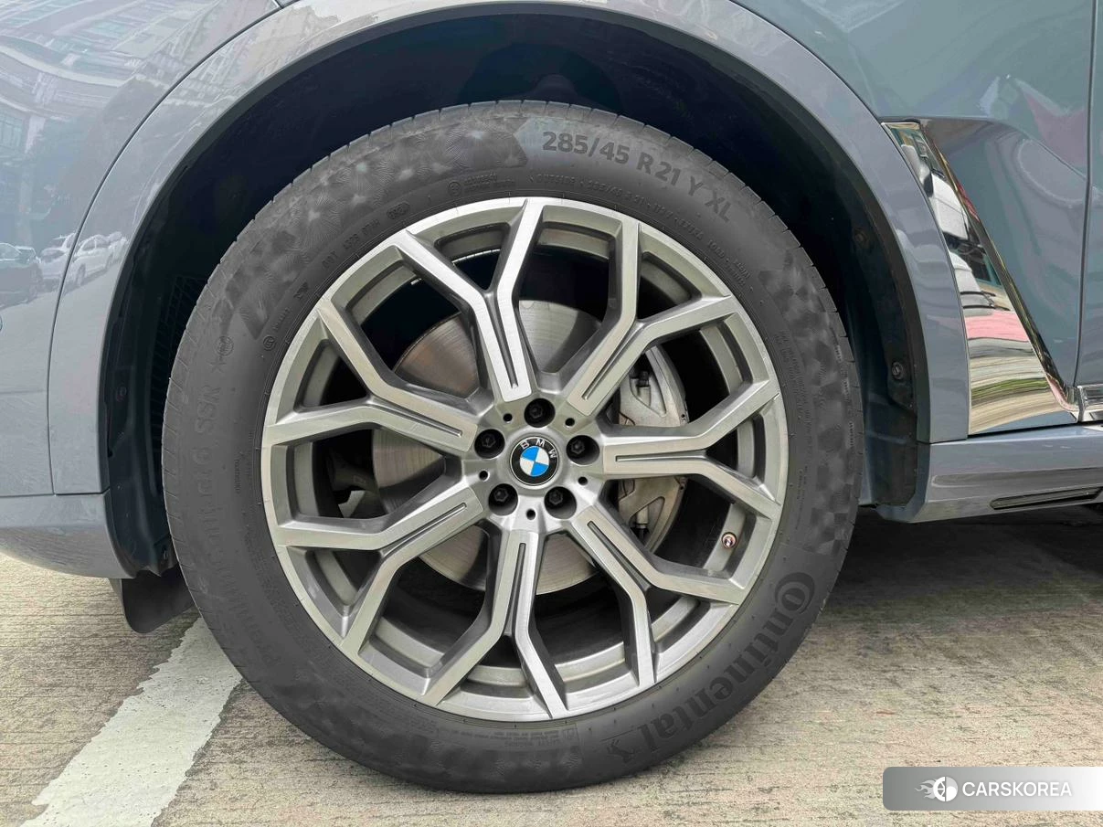 BMW X7 id 4486338 из Китая 9