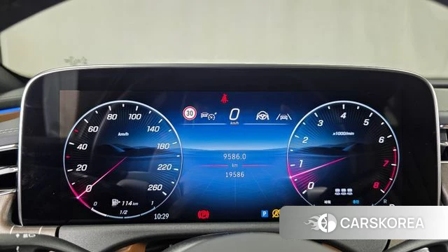 Mercedes-Benz E-Class W214 id 4734878 из Кореи 31