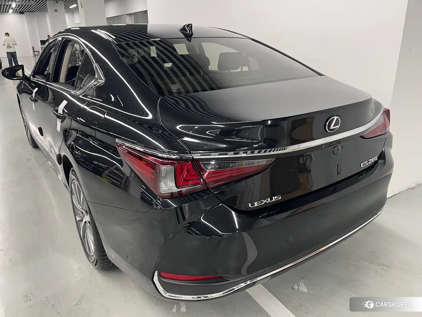 Lexus ES id 4515469 из Китая 12