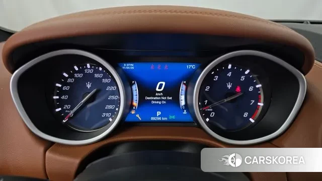 Maserati Ghibli id 3403239 из Кореи 18