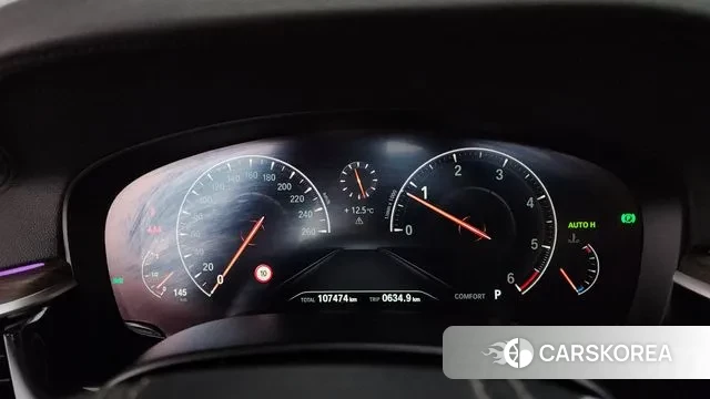 BMW 5 Series (G30) id 3368478 из Кореи 18