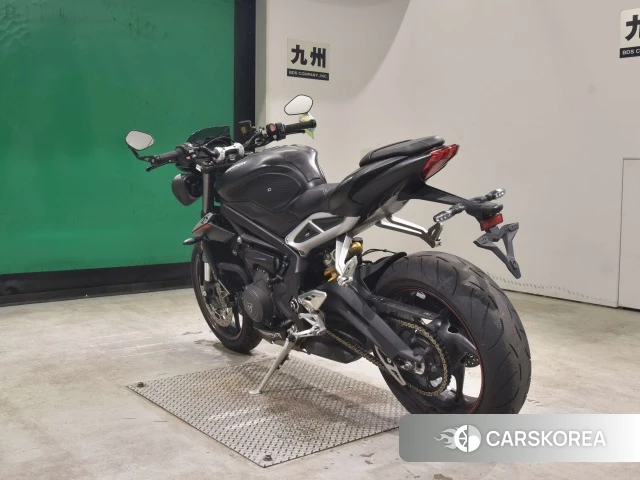 Triumph STREET TRIPLE 765 RS id 4373796 из Японии 8