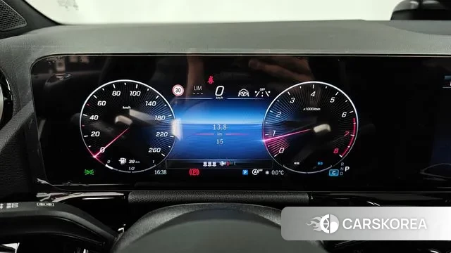 Mercedes-Benz GLA - Class H247 id 3517487 из Кореи 18