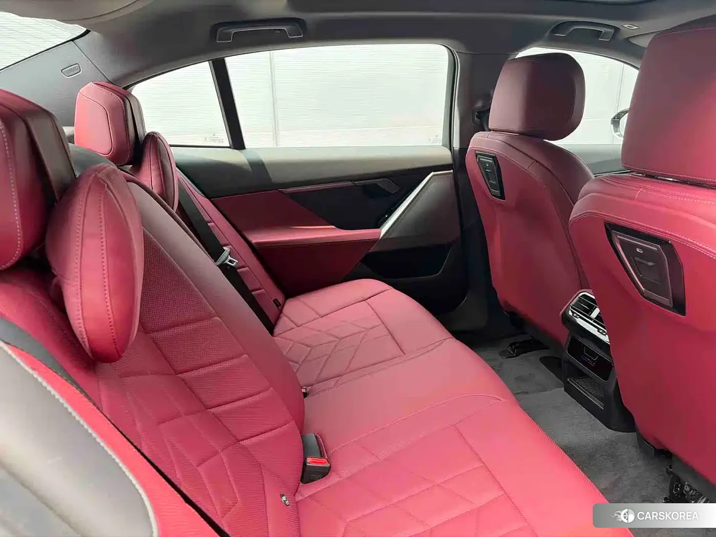 BMW i5 id 4553907 из Китая 11