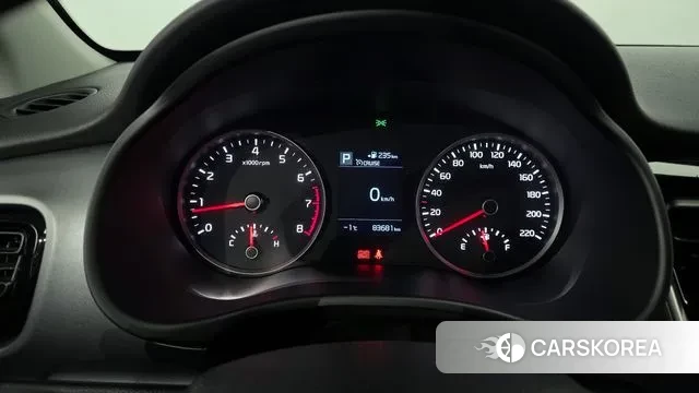 Kia Stonic id 3577854 из Кореи 18