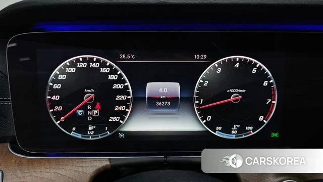 Mercedes-Benz E-Class W213 id 4574389 из Кореи 35