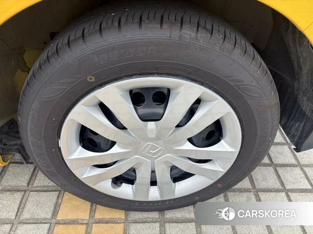 Honda Fit id 4198892 из Китая 23