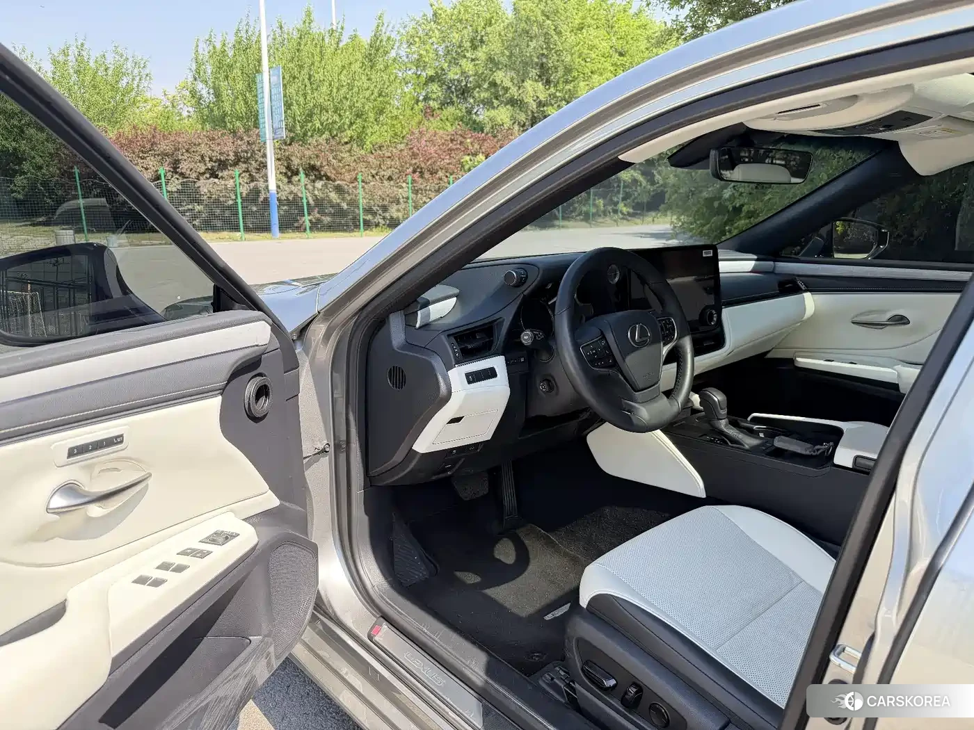 Lexus ES id 4576291 из Китая 12
