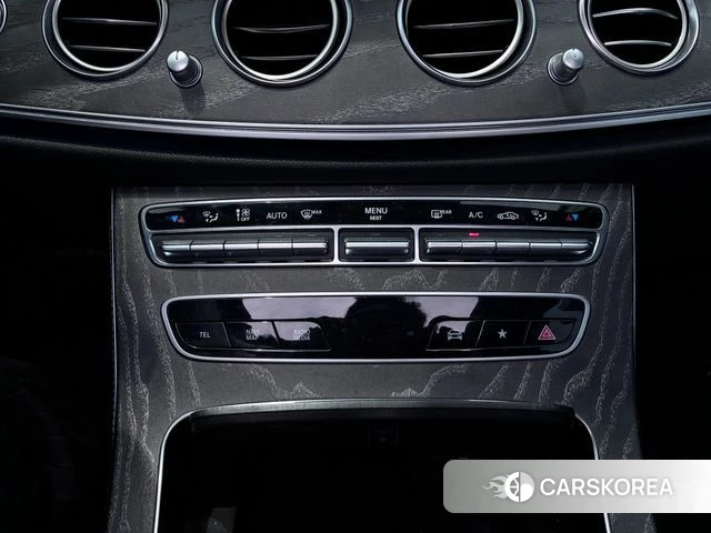 Mercedes-Benz E-Class W213 id 4750606 из Кореи 16