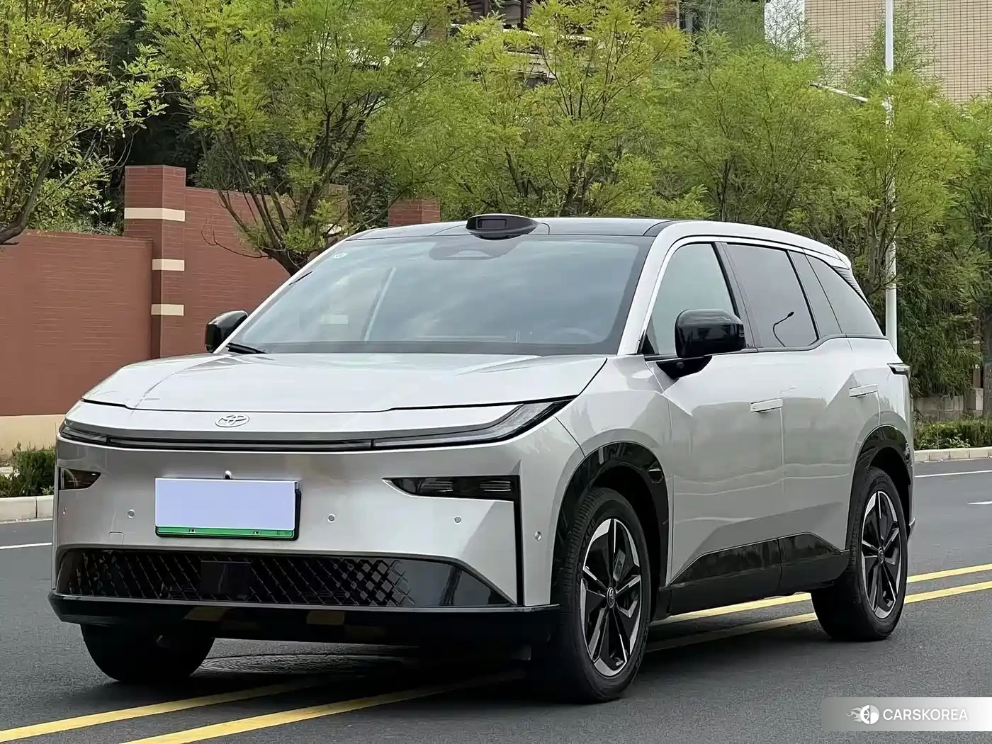 Toyota bZ3X id 4545905 из Китая 8