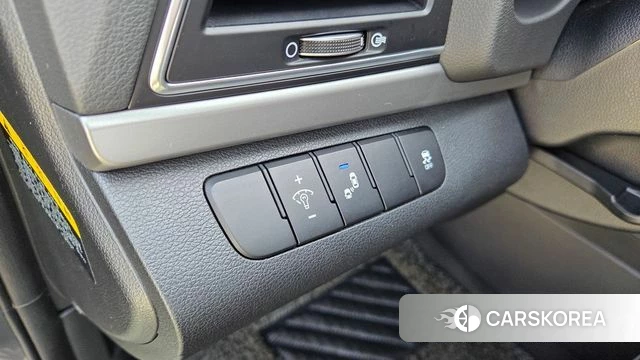 Hyundai Avante AD id 3856629 из Кореи 17