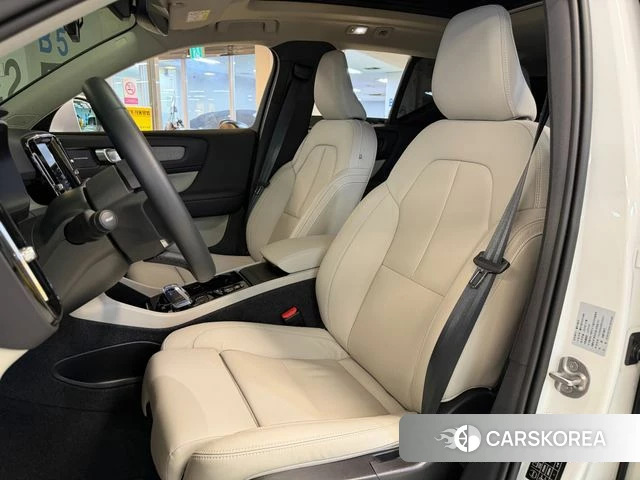 Volvo XC40 id 4720047 из Кореи 18