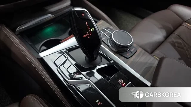 BMW 5 Series (G30) id 3243002 из Кореи 18