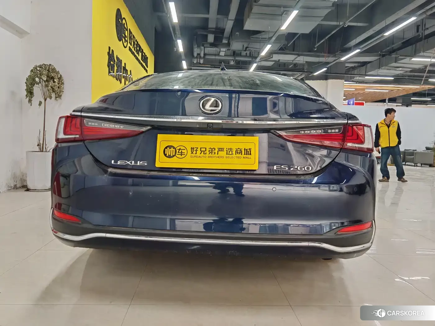 Lexus ES id 4514237 из Китая 8
