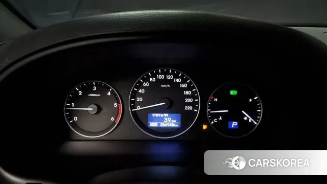 Hyundai The New Grand Starex id 2941421 из Кореи 18