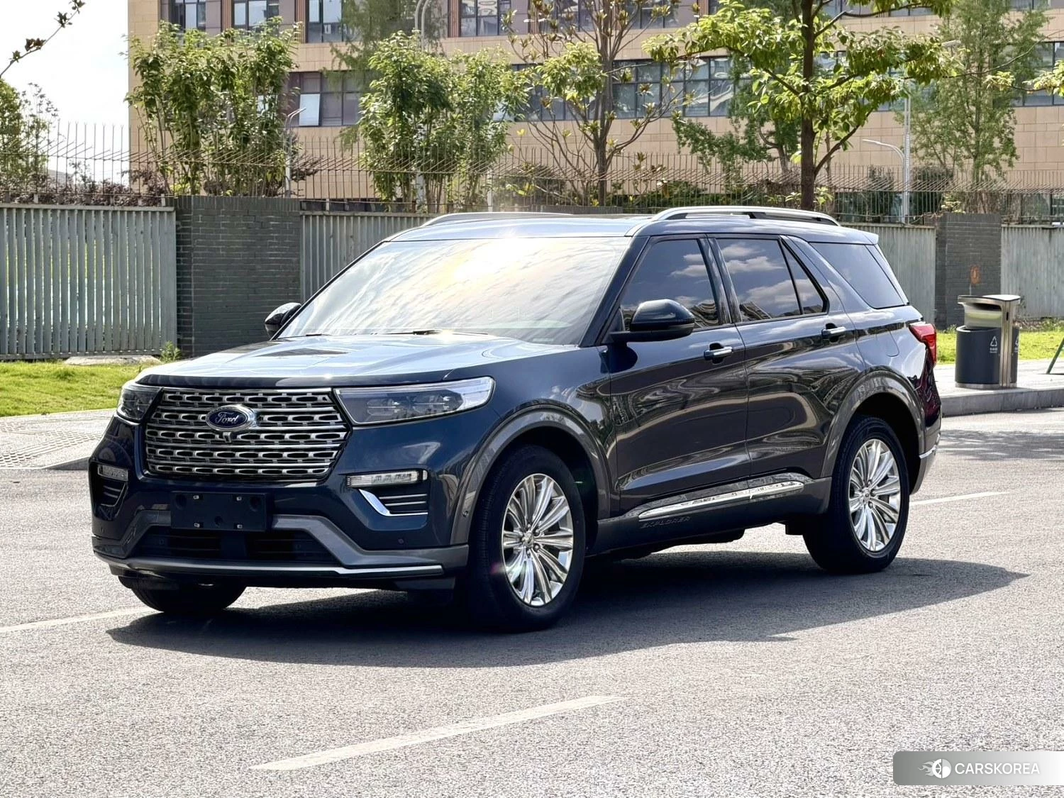 Ford Explorer id 4452410 из Китая 8