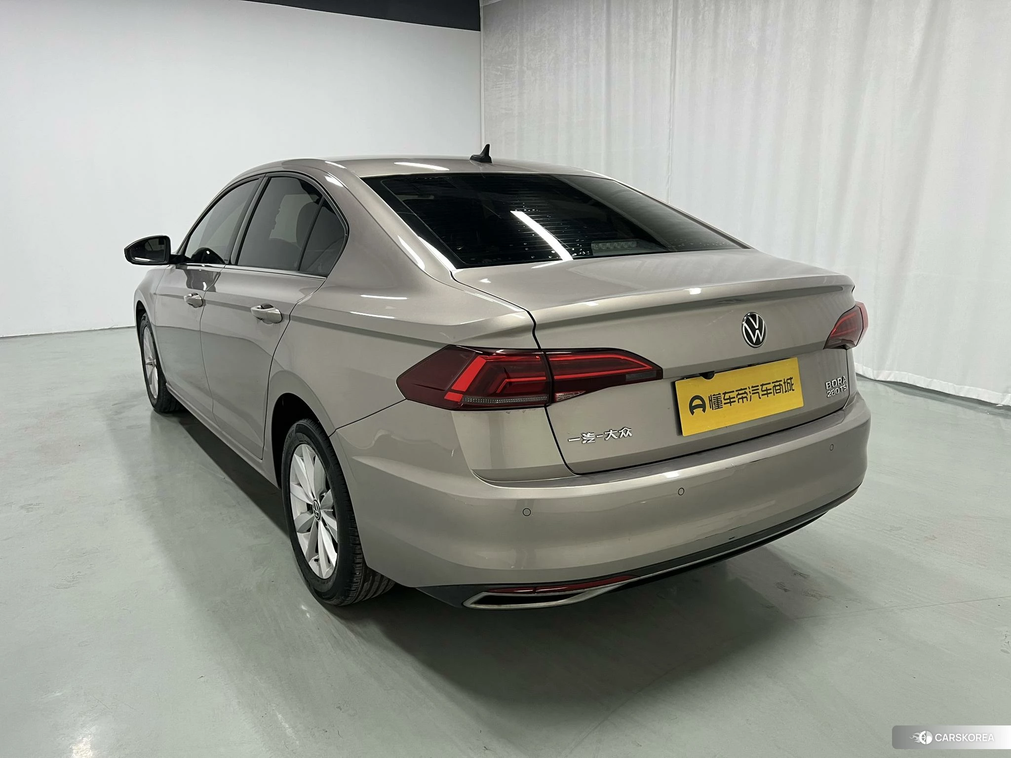 Volkswagen Bora id 4426507 из Китая 18