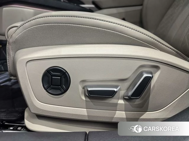 Audi A5L id 4290544 из Китая 19