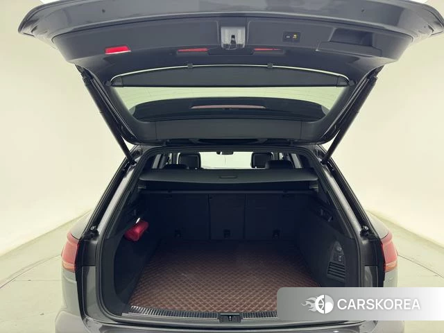 Volkswagen Touareg id 4258589 из Китая 26