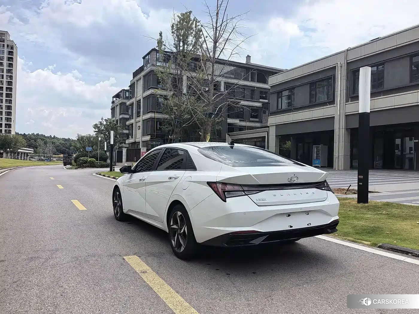 Hyundai Elantra id 4514193 из Китая 8