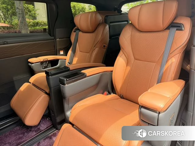 Toyota Wilfa id 4374618 из Китая 8