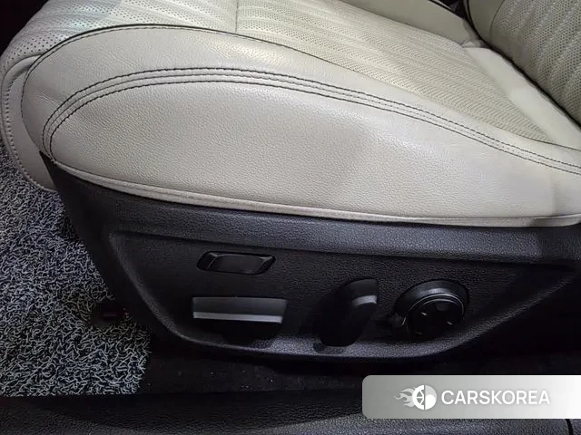 Genesis G70 id 3656954 из Кореи 16