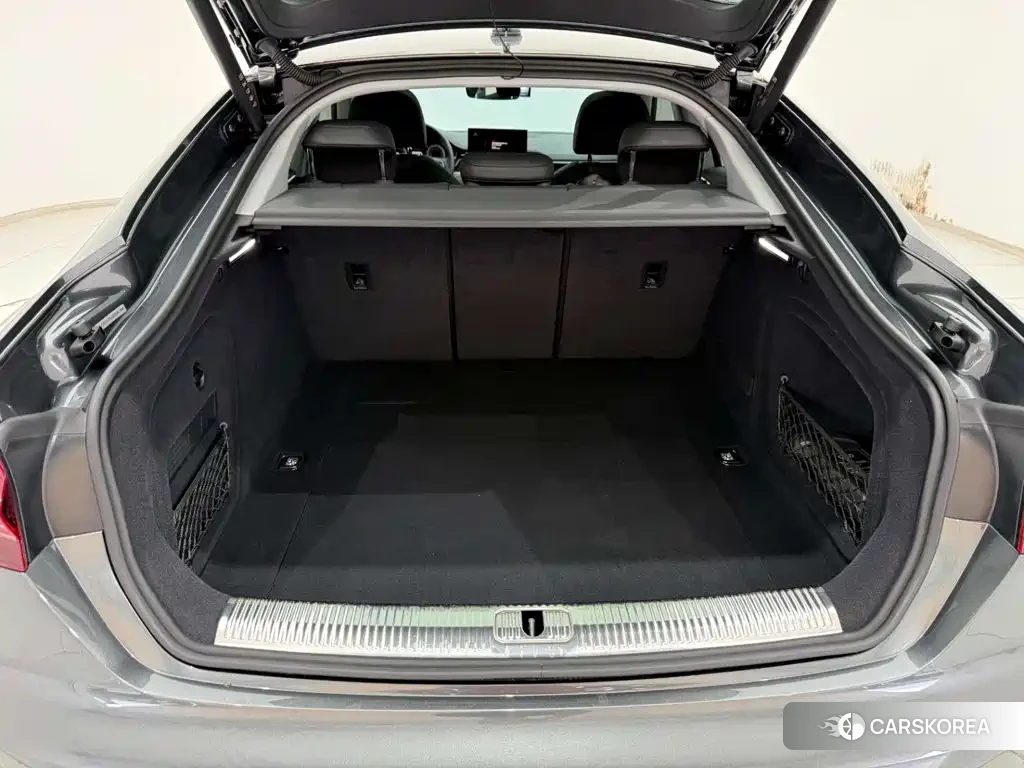 Audi A5 id 4629687 из Китая 25